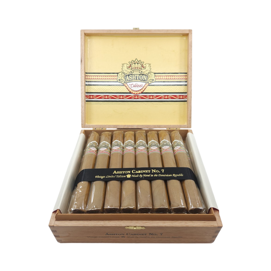 Cabinet No.7 (Toro)